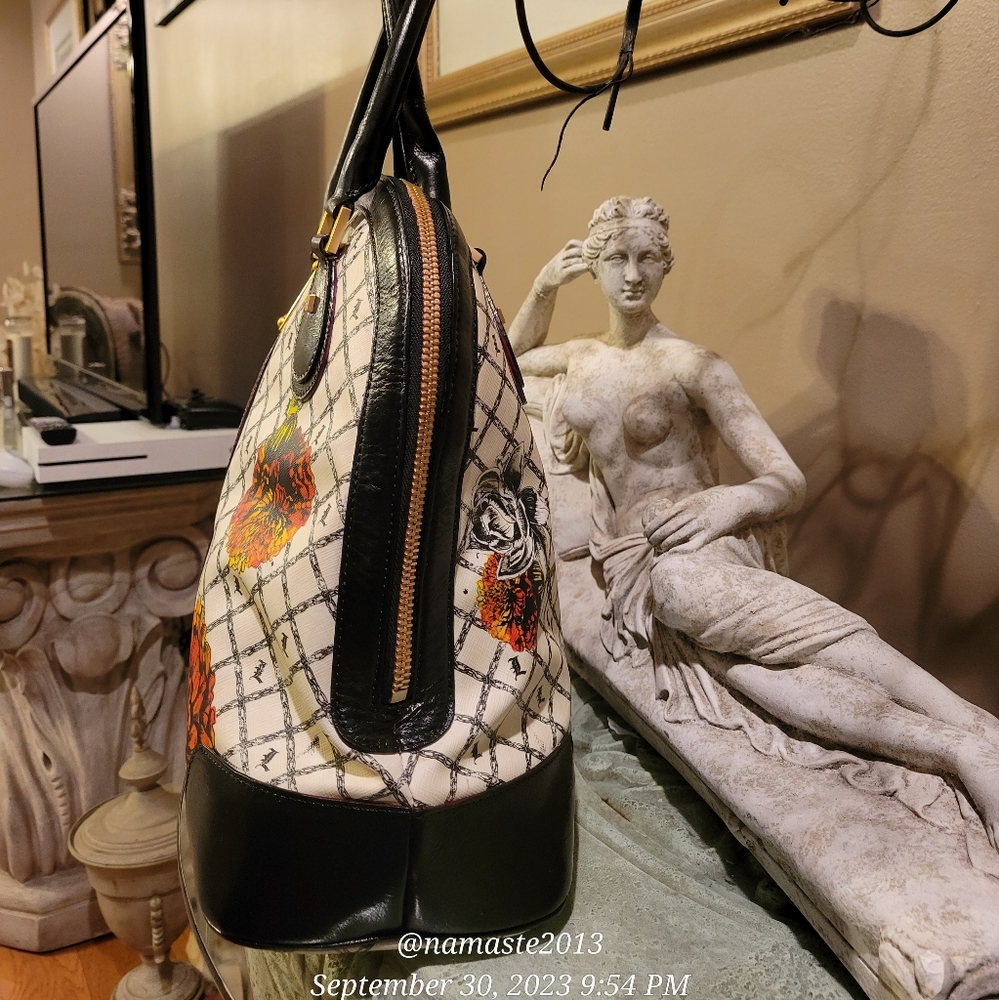 L.A.M.B. by Gwen Stefani Marigold Kingston Cambridge Shoulder Bag Luxury #532 - Picture 11 of 15